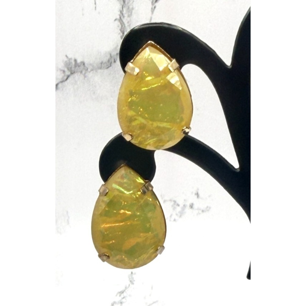 Vintage Yellow Teardrop Stud Earrings Gold‎ Tone Sparkly Lemon Drop Style